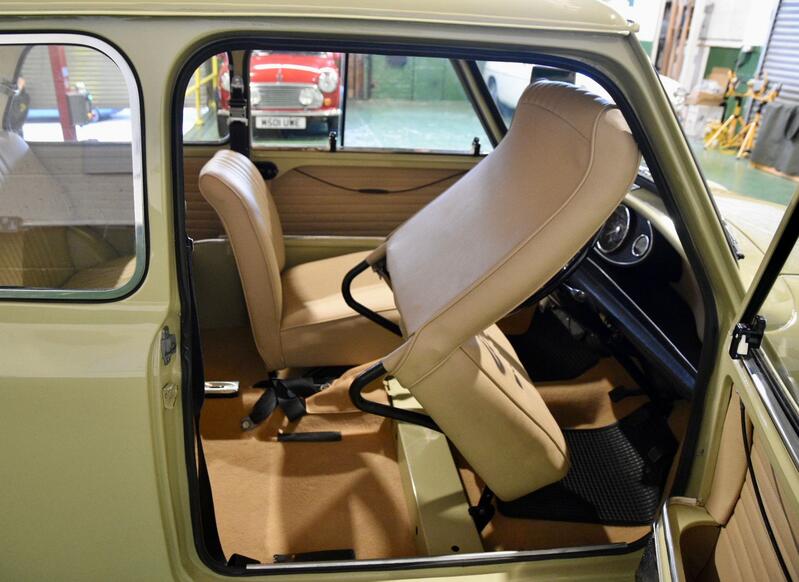MORRIS MINI